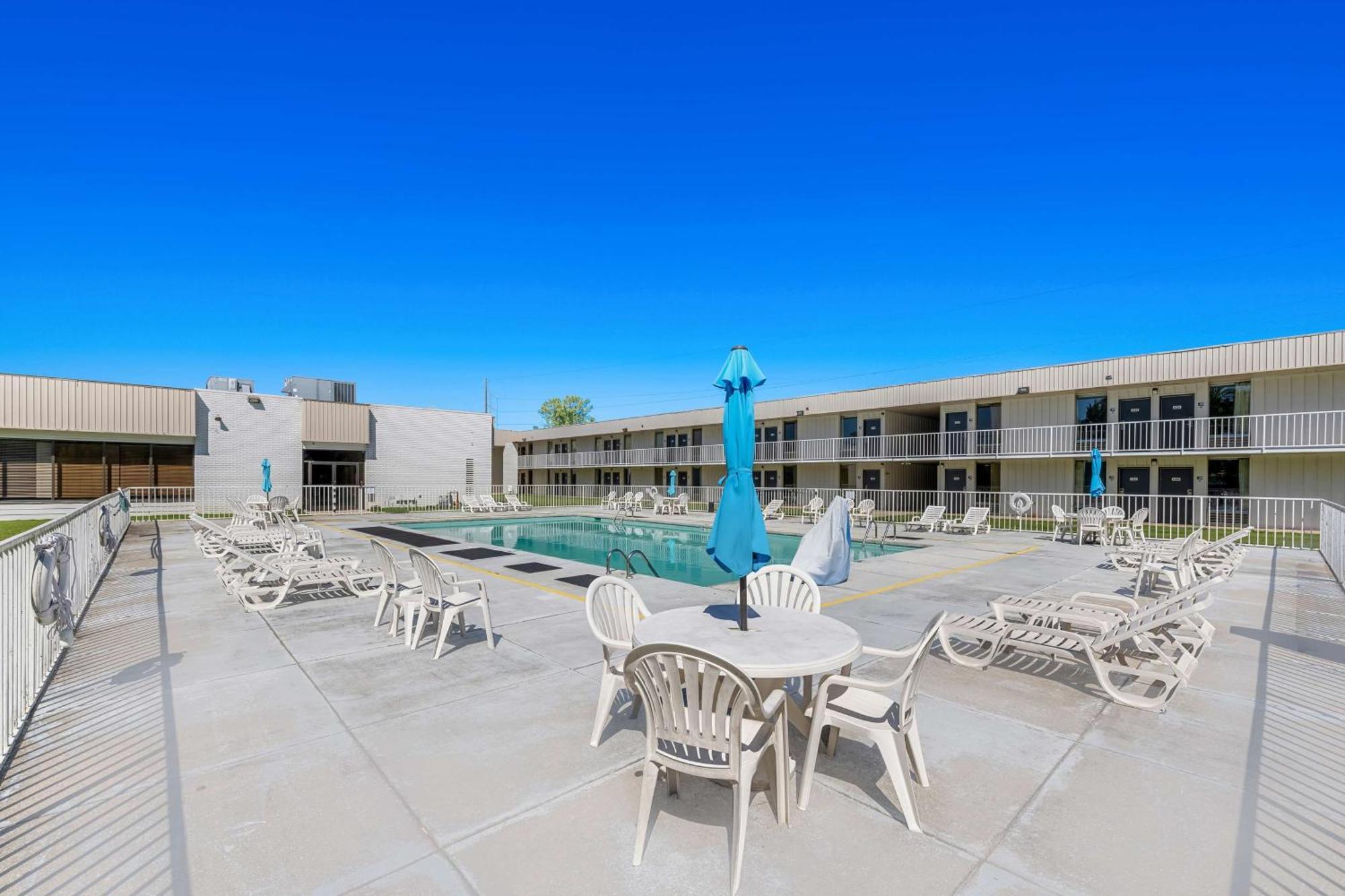 Americas Best Value Inn Hamilton Экстерьер фото