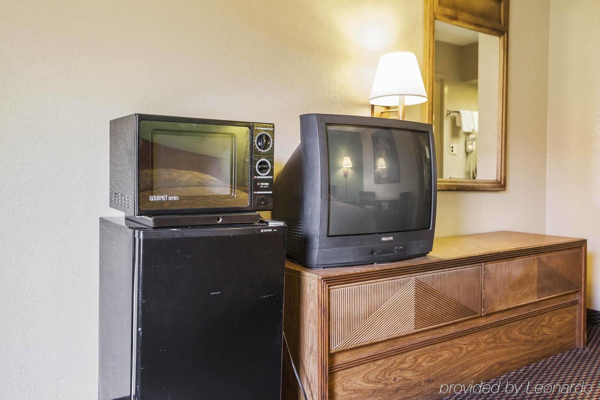 Americas Best Value Inn Hamilton Экстерьер фото